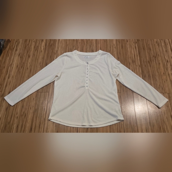 NWOT Maurcies Long Sleeve Top - Picture 1 of 7